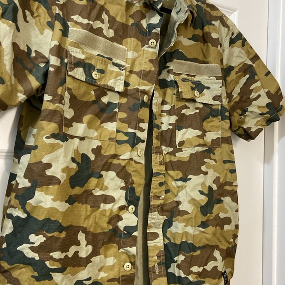 Vintage Stussy MFG. Men’s Camo Button Down - Sz: Medium - Picture 6 of 6